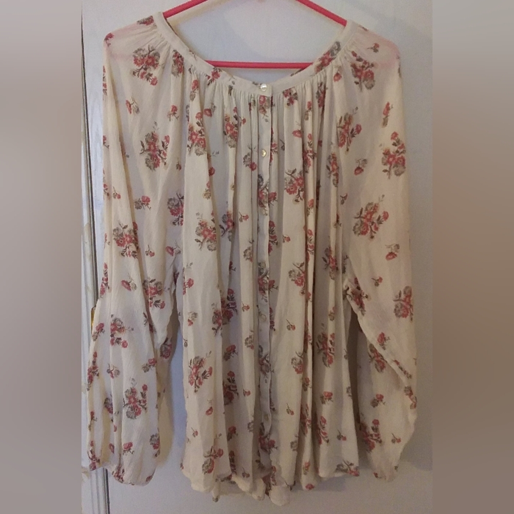 Ladies long sleeve blouse